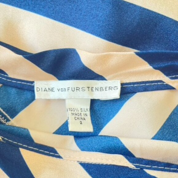 Size 2 100% Silk Diane Von Furstenburg Striped Leron Dress Short sleeves - Picture 13 of 13